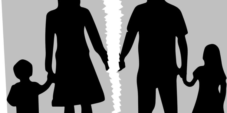 Family Law Attorney – Helping You Through a Child Custody Hearing