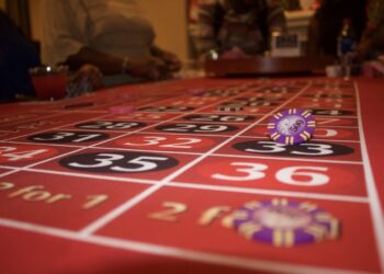 Enjoy Gambling Online At qq Poker Online