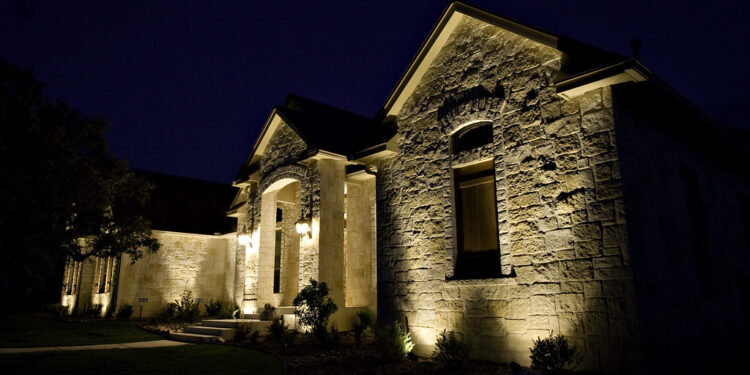 Reasons to choose outdoor lighting